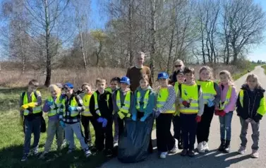 Sprzątanie świata w Gminie Opatowiec 2025 233