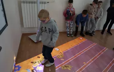 Spektakl teatralny &bdquo;Wyobraźnia czeka ukryta w bibliotekach&rdquo; w ramach Tygodnia Bibliotek 4