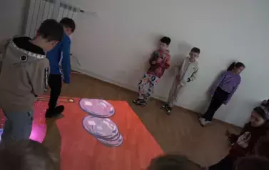 Spektakl teatralny &bdquo;Wyobraźnia czeka ukryta w bibliotekach&rdquo; w ramach Tygodnia Bibliotek 7
