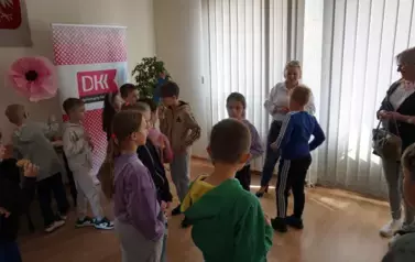 Spektakl teatralny &bdquo;Wyobraźnia czeka ukryta w bibliotekach&rdquo; w ramach Tygodnia Bibliotek 11