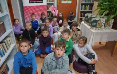 Spektakl teatralny &bdquo;Wyobraźnia czeka ukryta w bibliotekach&rdquo; w ramach Tygodnia Bibliotek 13