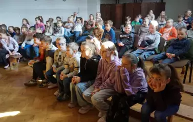 Spektakl teatralny &bdquo;Wyobraźnia czeka ukryta w bibliotekach&rdquo; w ramach Tygodnia Bibliotek 22