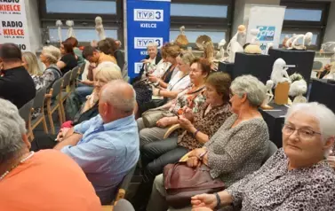 Klubowicze z Opatowca na I Świętokrzyskim Festiwalu Literackim &ndash;  spotkania, kt&oacute;re zostaną z nami na długo 16