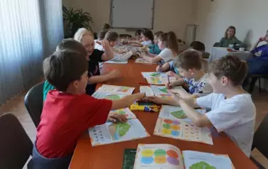 Ciekawe zajęcia w bibliotece realizowane w ramach programu &bdquo;Nasza Mała Biblioteka&rdquo; 1