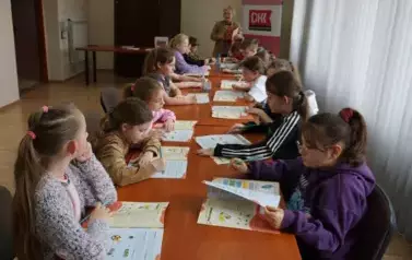 Ciekawe zajęcia w bibliotece realizowane w ramach programu &bdquo;Nasza Mała Biblioteka&rdquo; 12