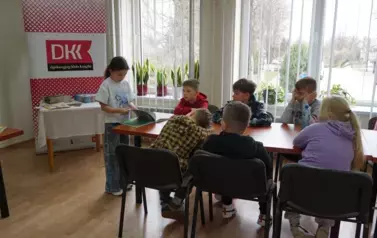 Ciekawe zajęcia w bibliotece realizowane w ramach programu &bdquo;Nasza Mała Biblioteka&rdquo; 16