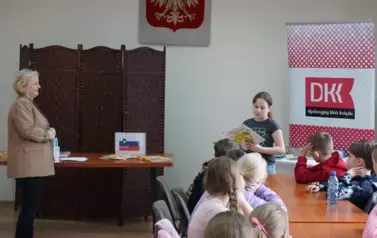 Ciekawe zajęcia w bibliotece realizowane w ramach programu &bdquo;Nasza Mała Biblioteka&rdquo; 24