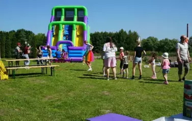 Radość, zabawa i książki &ndash; biblioteka na piknikach  7