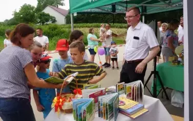 Radość, zabawa i książki &ndash; biblioteka na piknikach  69