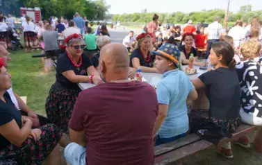 Wianki nad Wisłą w Opatowcu &ndash; barwna tradycja i święto jedności z naturą 21