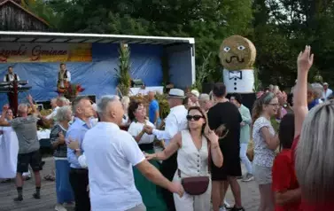 Aparat 1 - Dożynki Gminne w Kocinie - rolnicy podziękowali za plony 7