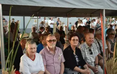 Aparat 1 - Dożynki Gminne w Kocinie - rolnicy podziękowali za plony 14