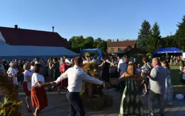 Aparat 1 - Dożynki Gminne w Kocinie - rolnicy podziękowali za plony 30