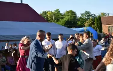 Aparat 1 - Dożynki Gminne w Kocinie - rolnicy podziękowali za plony 32