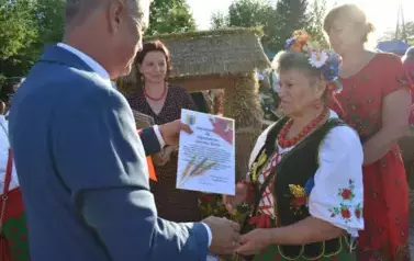 Aparat 1 - Dożynki Gminne w Kocinie - rolnicy podziękowali za plony 45