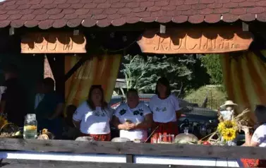 Aparat 1 - Dożynki Gminne w Kocinie - rolnicy podziękowali za plony 69