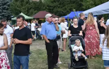Aparat 1 - Dożynki Gminne w Kocinie - rolnicy podziękowali za plony 88