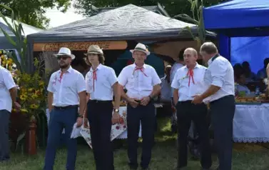 Aparat 1 - Dożynki Gminne w Kocinie - rolnicy podziękowali za plony 98