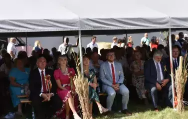 Aparat 1 - Dożynki Gminne w Kocinie - rolnicy podziękowali za plony 111