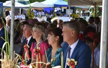 Aparat 1 - Dożynki Gminne w Kocinie - rolnicy podziękowali za plony 153