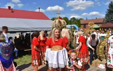 Aparat 1 - Dożynki Gminne w Kocinie - rolnicy podziękowali za plony 171