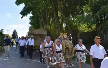 Aparat 1 - Dożynki Gminne w Kocinie - rolnicy podziękowali za plony 179