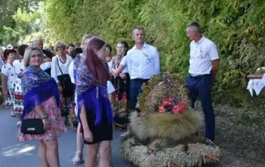 Aparat 1 - Dożynki Gminne w Kocinie - rolnicy podziękowali za plony 204