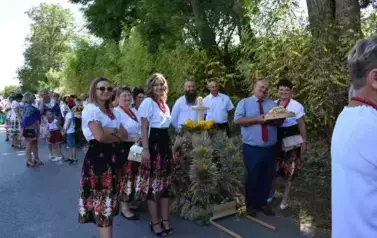 Aparat 1 - Dożynki Gminne w Kocinie - rolnicy podziękowali za plony 205