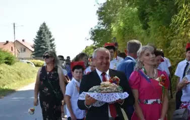 Aparat 1 - Dożynki Gminne w Kocinie - rolnicy podziękowali za plony 214