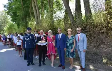 Aparat 1 - Dożynki Gminne w Kocinie - rolnicy podziękowali za plony 222