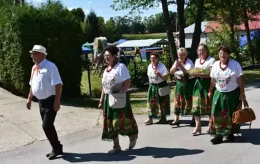 Aparat 1 - Dożynki Gminne w Kocinie - rolnicy podziękowali za plony 240