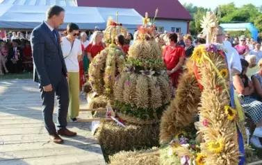 Aparat 2 - Dożynki Gminne w Kocinie - rolnicy podziękowali za plony 5