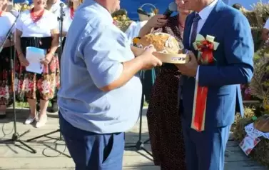 Aparat 2 - Dożynki Gminne w Kocinie - rolnicy podziękowali za plony 82