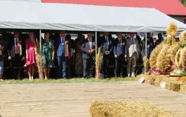 Aparat 2 - Dożynki Gminne w Kocinie - rolnicy podziękowali za plony 228