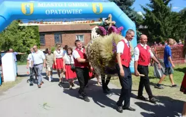 Aparat 2 - Dożynki Gminne w Kocinie - rolnicy podziękowali za plony 246