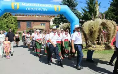 Aparat 2 - Dożynki Gminne w Kocinie - rolnicy podziękowali za plony 252