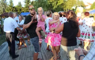 Aparat 3 - Dożynki Gminne w Kocinie - rolnicy podziękowali za plony 17