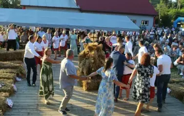 Aparat 3 - Dożynki Gminne w Kocinie - rolnicy podziękowali za plony 40