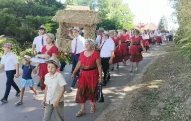 Aparat 3 - Dożynki Gminne w Kocinie - rolnicy podziękowali za plony 97