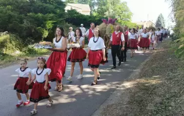 Aparat 3 - Dożynki Gminne w Kocinie - rolnicy podziękowali za plony 98