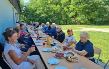 Wizyta senior&oacute;w ze Skalbmierza w Klubie Seniora w Kocinie 3
