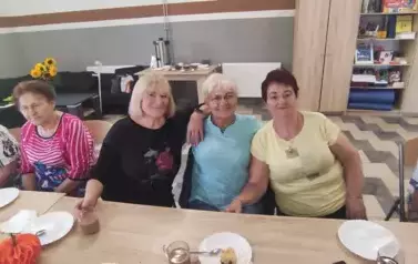 Wizyta senior&oacute;w ze Skalbmierza w Klubie Seniora w Kocinie 32