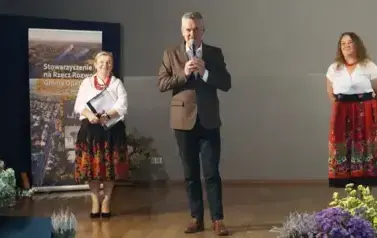 Podsumowanie projektu &bdquo;Korzenie Ponidzia &ndash; edukacyjne warsztaty z kulturą ludową&rdquo; 145