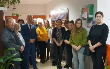 Bezpieczna Gmina Opatowiec &ndash; AED i pierwsza pomoc dla każdego Zakończenie projektu, szkolenia i uroczysty montaż defibrylatora 4