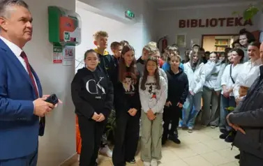 Bezpieczna Gmina Opatowiec &ndash; AED i pierwsza pomoc dla każdego Zakończenie projektu, szkolenia i uroczysty montaż defibrylatora 9