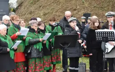 Uroczyste obchody Narodowego Święta Niepodległości w Opatowcu 8