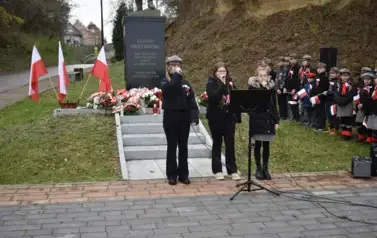 Uroczyste obchody Narodowego Święta Niepodległości w Opatowcu 10