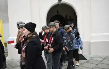 Uroczyste obchody Narodowego Święta Niepodległości w Opatowcu 90