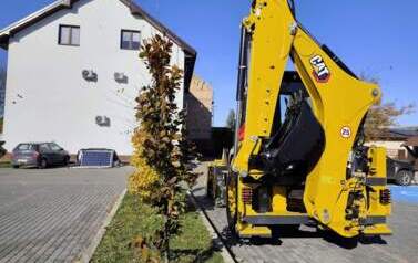 Nowa koparko-ładowarka Caterpillar CAT 428 dla Gminy Opatowiec 2