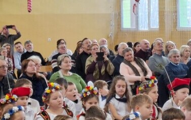 Dzień Babci i Dziadka w Zespole Szkolno-Przedszkolnym w Opatowcu 30